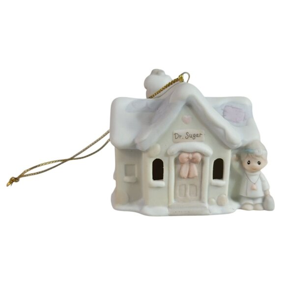 Precious Moments Sugar Town Ornament Dr. Sugar's Office #530441 Vintage 1995 - Picture 2 of 12